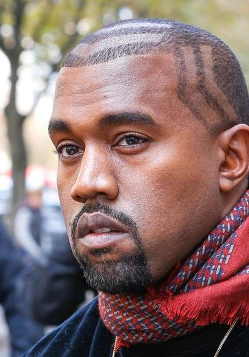 Kanye West muda de nome pela 2ª vez, segundo site; veja qual