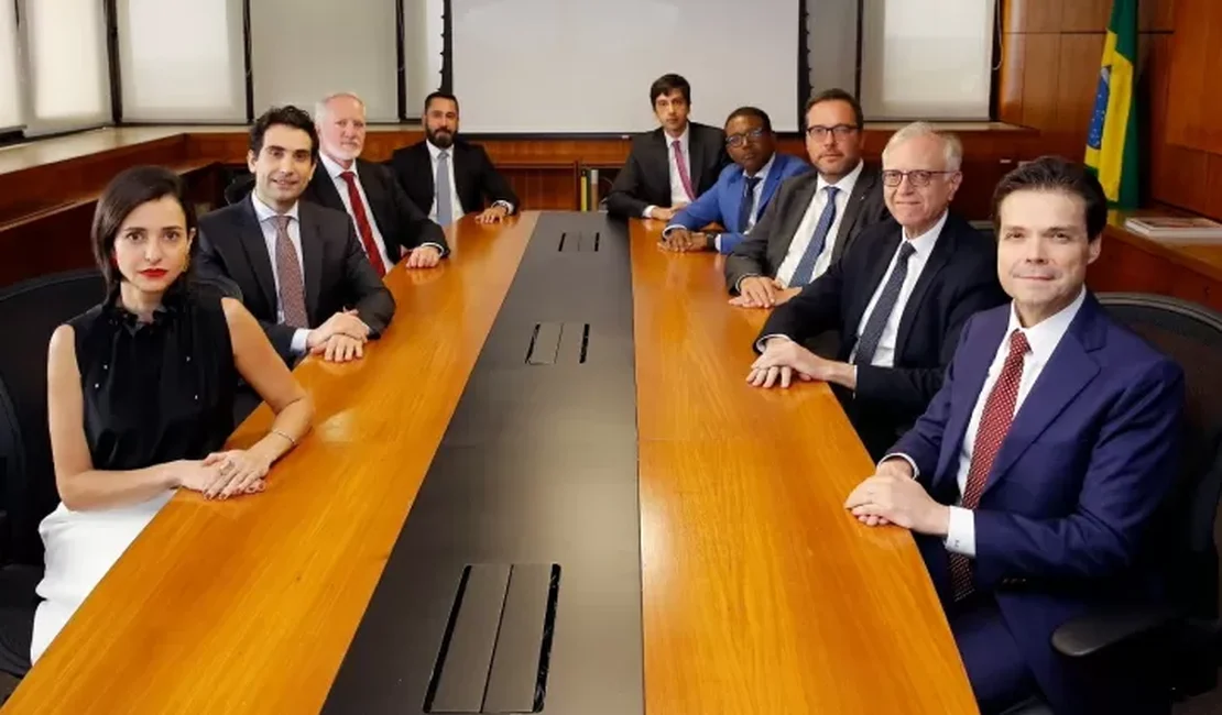 Banco Central aumenta os juros pela sétima vez, e Selic vai a 15% ao ano