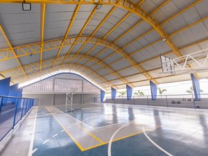 Prefeito Luciano Barbosa inaugura Ginásio de Esportes na Vila São José