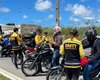 DMTT realiza ação educativa com motociclistas na Av. Rota do Mar