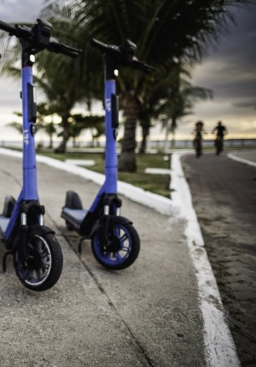 Patinetes e bicicletas elétricas: conheça as regras para circular em Maceió