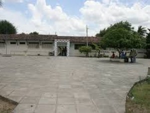 Estudante é assaltada no pátio da escola em Arapiraca