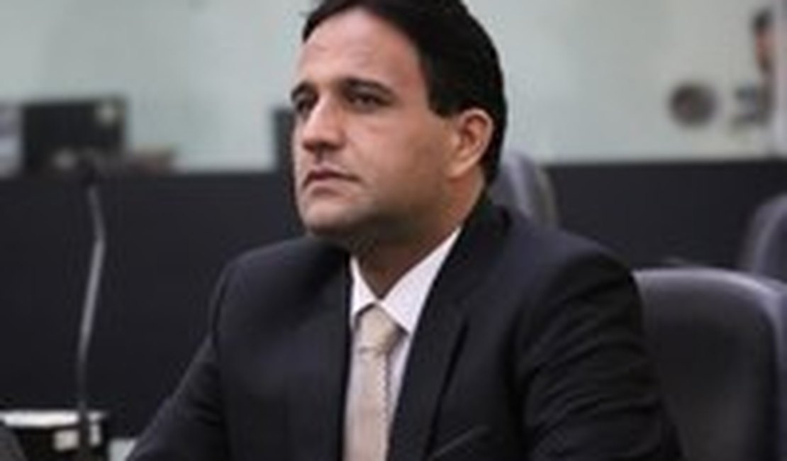 Deputados aprovam, em primeiro turno, PL que inclui a ‘Educação Financeira’ na grade curricular