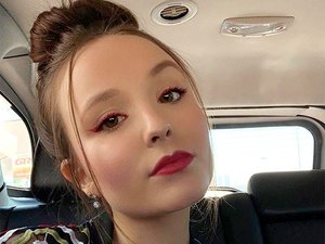Larissa Manoela vira a adolescente brasileira mais seguida no Instagram