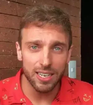 Leo Lins é absolvido após ser condenado a 8 anos de prisão