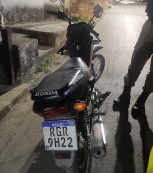 Criminoso furta motocicleta estacionada na frente da casa da vítima em Messias