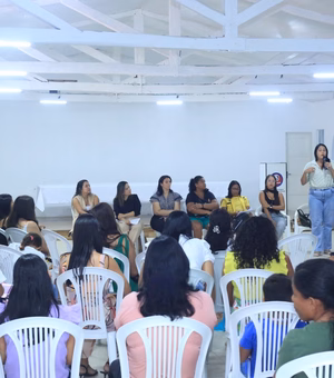 Abril Azul: Prefeitura de Penedo orienta famílias de crianças autistas