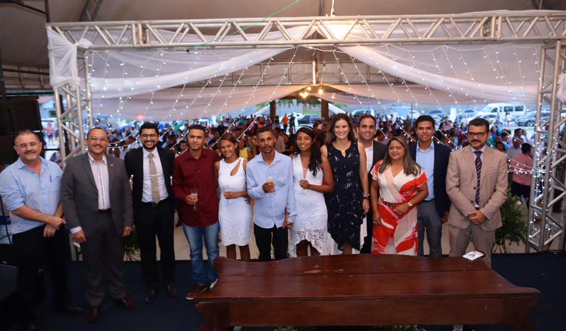 Justiça realiza casamento coletivo de 85 casais em Pilar