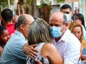 Prefeito de São Miguel dos Milagres anuncia pagamento do 15º salário