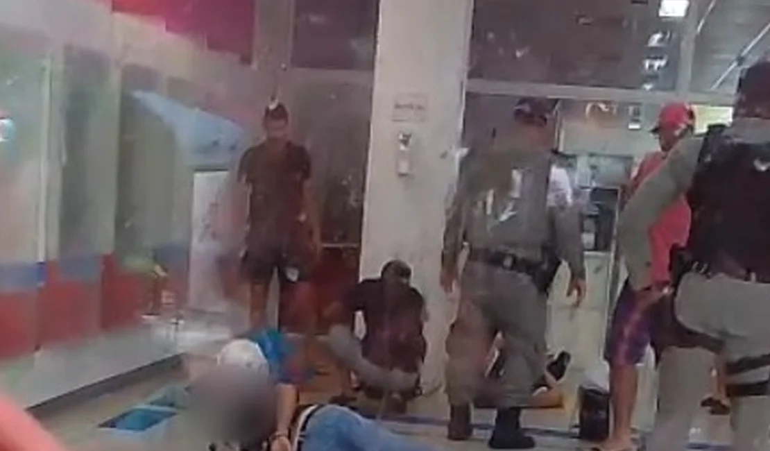 Dupla é presa em flagrante dentro de agência bancária por suspeita de aplicar golpes em idosos no Centro de Maceió