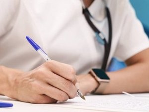 Prefeitura de Igreja Nova emite nota sobre prisão de falsa médica que atuava no PSF