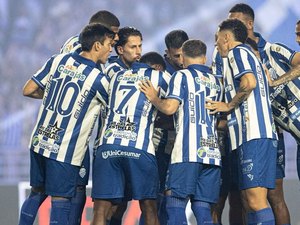 CSA conquista vitória no Rei Pelé com dois gols de pênalti de Enzo