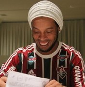 Ronaldinho Gaúcho não toma banho após os treinos e intriga colegas de time