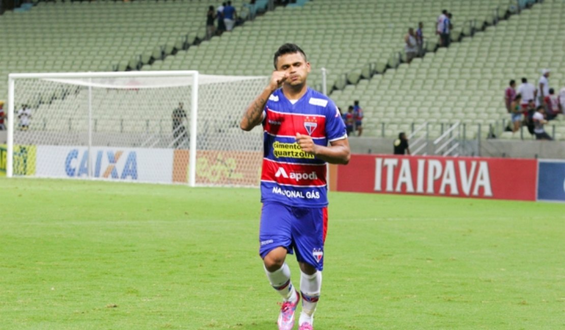 Daniel Sobralense volta contra o ASA após incômodo na panturrilha