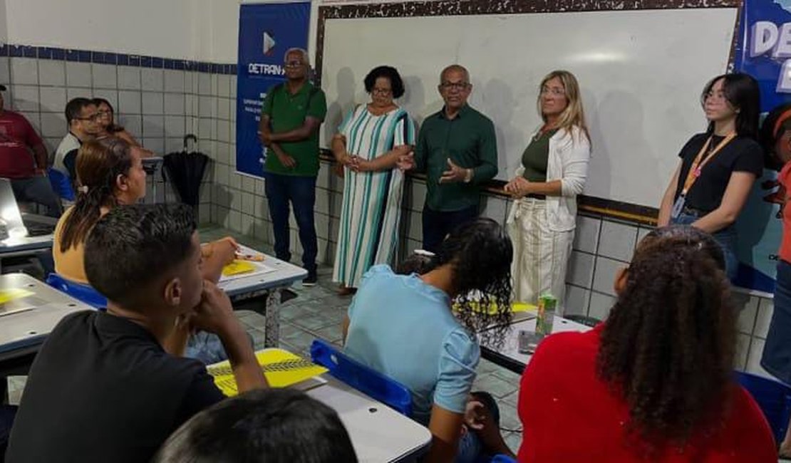 Prefeitura de Japaratinga promove formação para profissionais da Educação