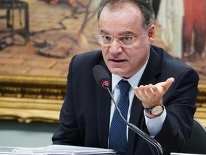 Ajustes no texto devem atrasar votação da reforma na comissão