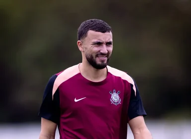 Corinthians anuncia a contratação do meia Zakaria Labyad