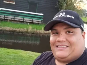Personagem de Carlinhos Maia, Vovozona tem prisão prorrogada por envolvimento com tráfico de drogas