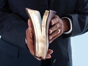 'Servo do Senhor' é preso pela PC por extorquir e tomar casas de devedores