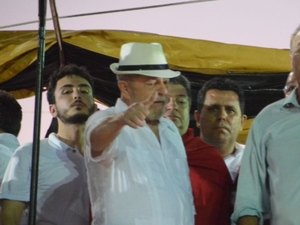 [Vídeo] Renan Calheiros divulga vídeo em apoio a pré-candidatura de Lula