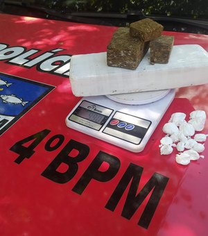 Polícia Militar apreende drogas em área de mata no bairro Chã da Jaqueira, em Maceió