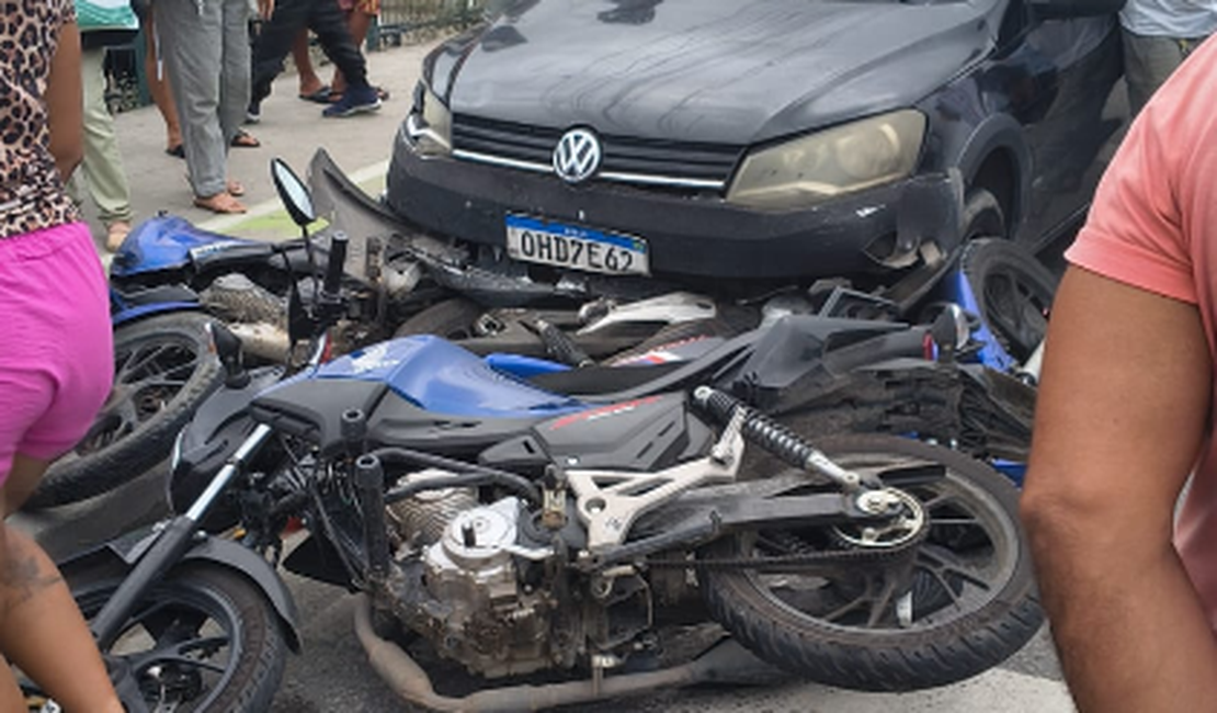 Colisão entre motos, carros e ônibus é registrada na parte alta de Maceió