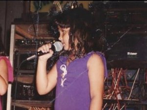 Maraisa posta foto cantando com Maiara, quando eram crianças, e fãs piram