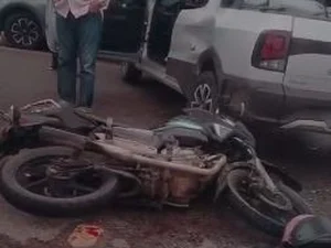 Motociclista fica ferido em colisão envolvendo moto e picape na AL-110, em Arapiraca