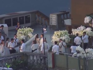 DJ Alok e Romana Novais se casam aos pés do Cristo Redentor