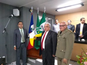 Juiz, defensor público e militar são homenageados pela Câmara de Arapiraca