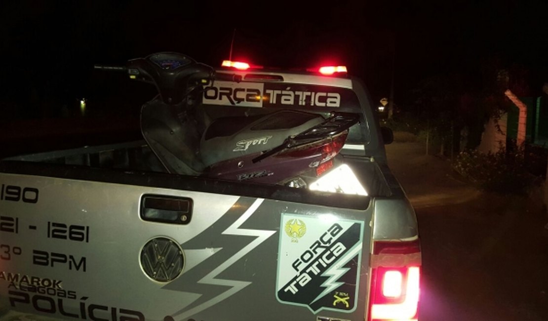 Jovem é preso com moto roubada em Arapiraca