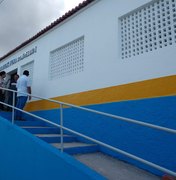 Prefeitura de Feira Grande entrega escola reformada para a comunidade rural 