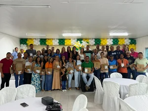 Prefeita participa de comemoração pelo dia dos agentes de saúde e de endemias em Novo Lino