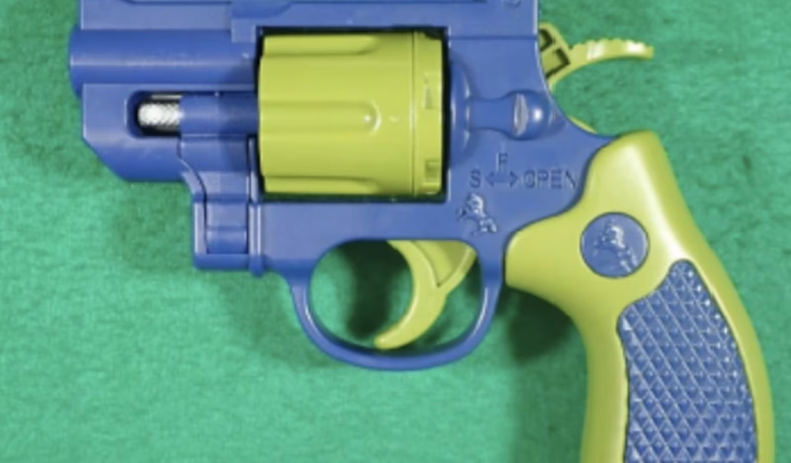 Japão alerta que armas de brinquedo podem disparar munição real