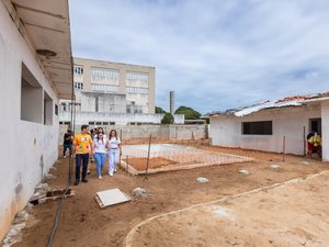 JHC visita obras da Casa do Autista, marco na saúde pública de Maceió