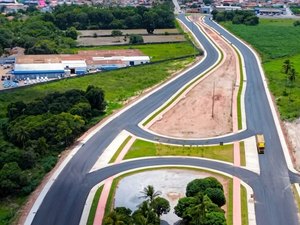 Com avanço das obras, novo binário de Arapiraca já recebe sinalização e mobiliários urbanos