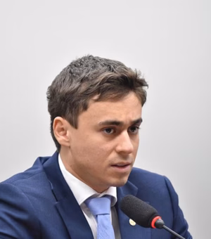 Após visita a Bolsonaro, Nikolas rebate críticas de Eduardo: ‘Não está bem’