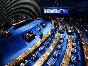 Senado tenta votar hoje proposta de auxílio a estados e municípios