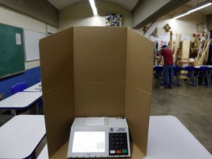 Votação no exterior é encerrada em 18 países