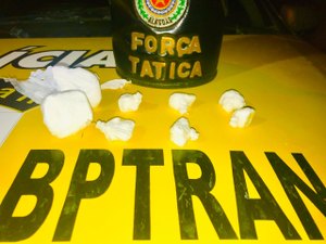 Casal é preso acusado de tráfico de drogas no Clima Bom