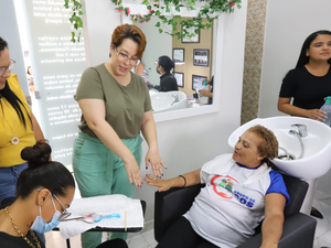 Prefeitura de Lagoa da Canoa proporciona dia de SPA e cuidados com a beleza para mães canoenses