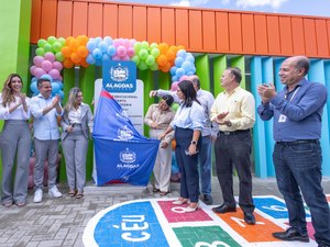 Governador Paulo Dantas entrega a quarta creche Cria na capital, Maceió