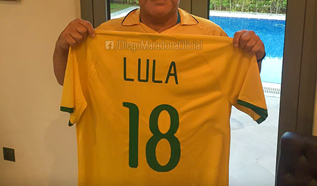 Diego Maradona posta foto em apoio a Lula; 'O Diego está contigo!'
