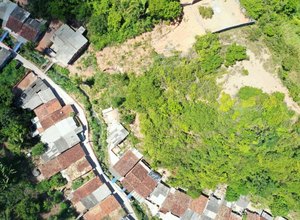 Defesa Civil de Maceió lança drones para investigar área de risco na Chã da Jaqueira