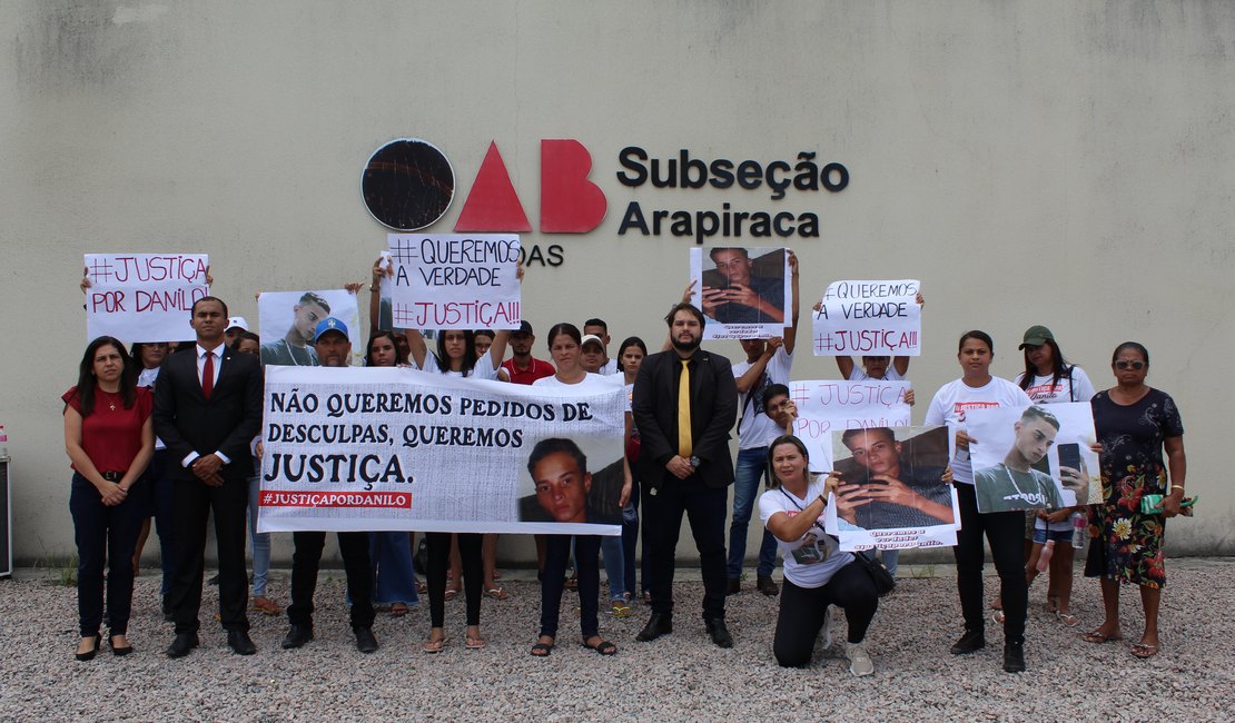 [Vídeo] Familiares fazem passeata por justiça para Danilo Fernando, morto durante abordagem policial em Arapiraca