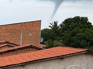 [Vídeo] Ventos fortes são registrados por populares em Coruripe