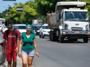 Óbitos de pessoas com menos de 49 anos por Covid-19 já chegam a 23% em Alagoas