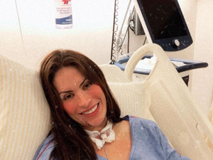 Médica picada por cobra em cachoeira deixa UTI em São Paulo