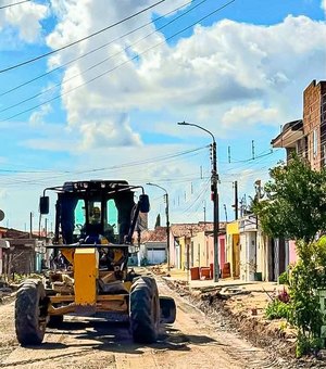 Mais mobilidade: obras de pavimentação avançam 3 km no bairro João Paulo II, em Arapiraca