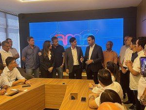 AMA reúne gestores e bancada federal para antecipar pauta municipalista da Marcha a Brasília